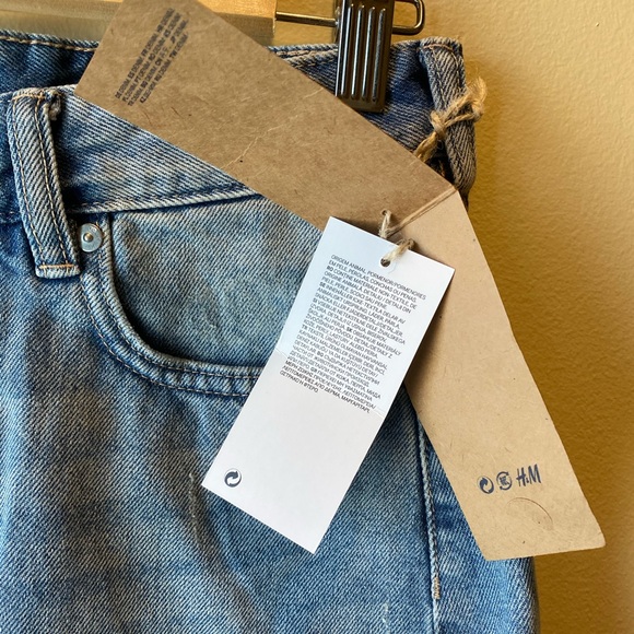 ✨BRAND NEW✨ H&M LIGHT BLUE DENIM SKIRT DISTRESSED - Picture 5 of 5